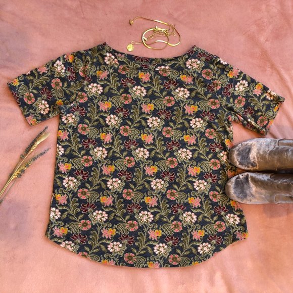 LOFT Tops - LOFT Vintage Soft Floral Tee - Small